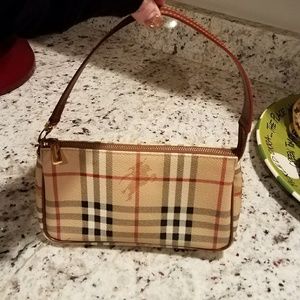 Burberry Authentic bag